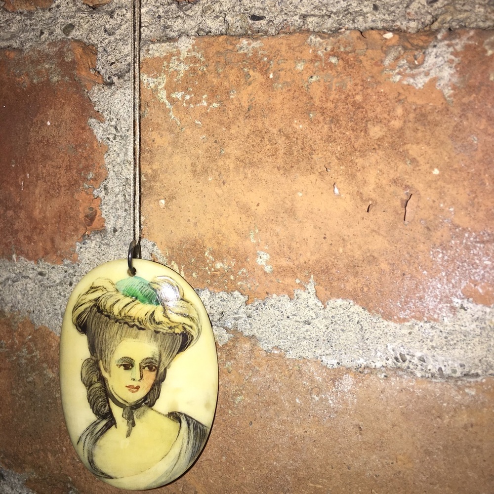 Antique hand painted pendant 🌵